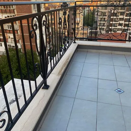Appartamento Beautiful 2bd With Large Terrace And Free Parking