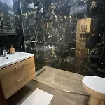 Apartament Beautiful 2bd With Large Terrace And Free Parking