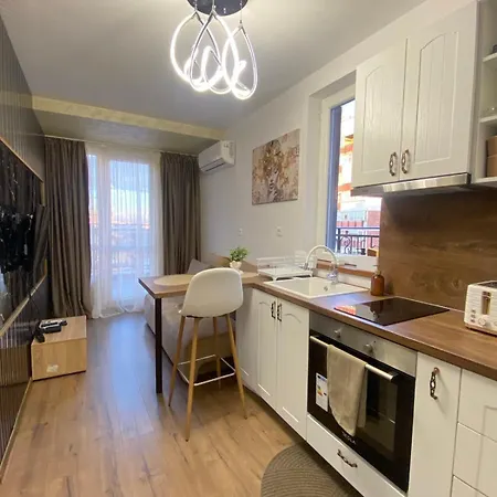 شقة Beautiful 2bd With Large Terrace And Free Parking بلوفديف