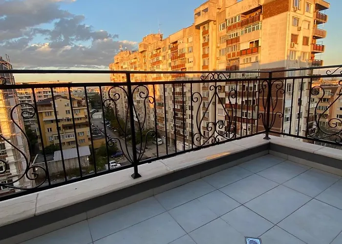 Apartament Beautiful 2bd With Large Terrace And Free Parking